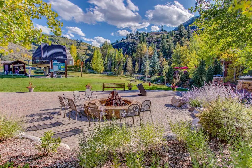 Seasons Lodge #202