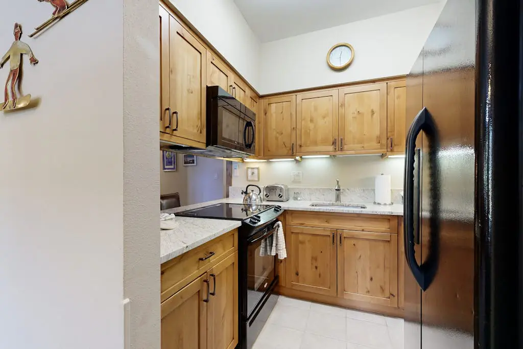 Lion Square Lodge East 205