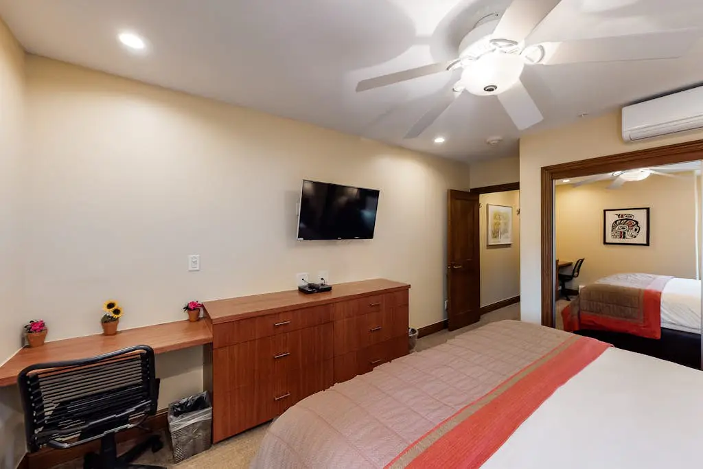 Lion Square Lodge East 107