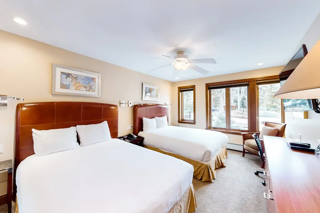 Lion Square Lodge East 107