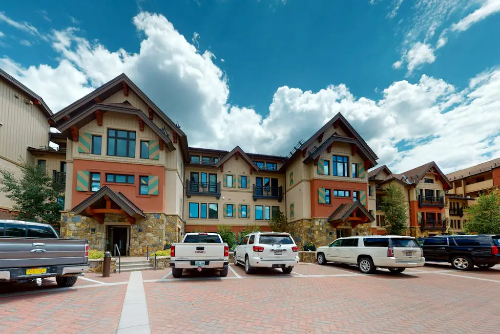 Lion Square Lodge East 107
