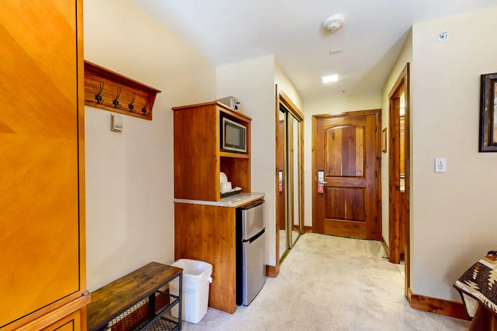 Lion Square Lodge South 162