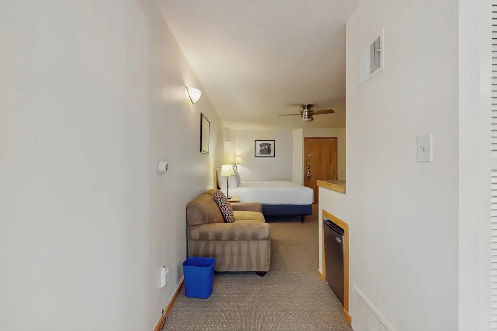 Aspen Mountain Lodge 300