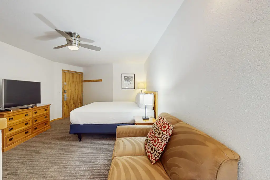 Aspen Mountain Lodge 201