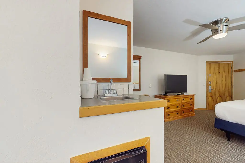 Aspen Mountain Lodge 201