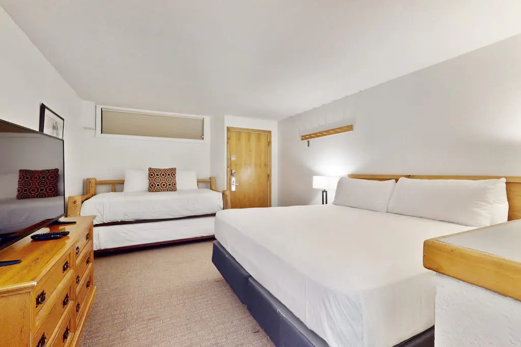 Aspen Mountain Lodge 111