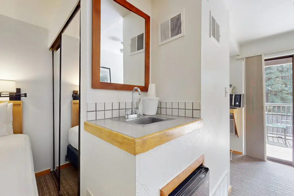 Aspen Mountain Lodge 203