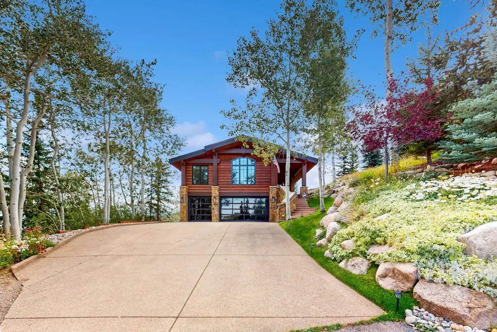 162 View Ridge