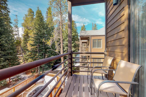Condo on the 4 O'Clock Run with Shared Hot Tub & Sauna