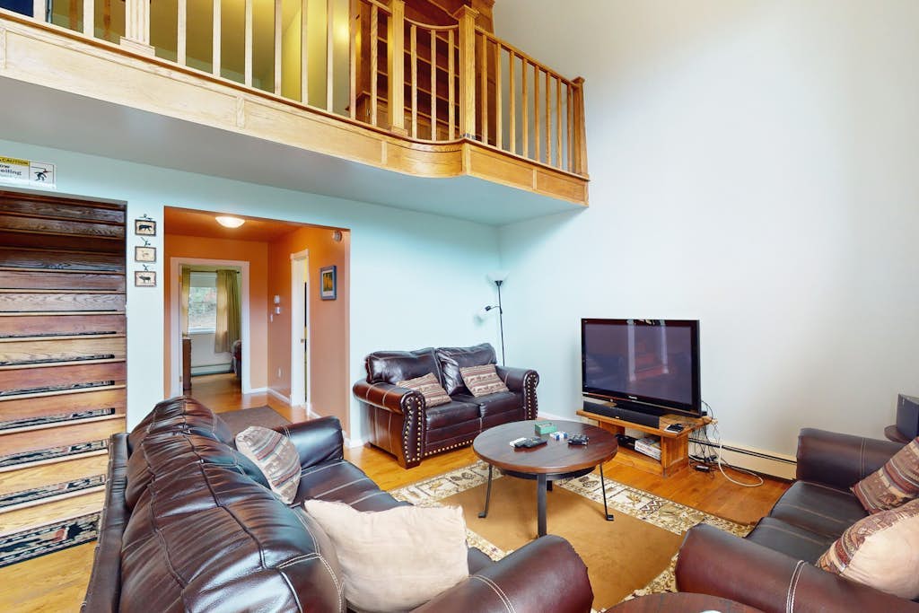 3-Story Hideaway with Game Room & Direct Forest Access — Dogs Welcome!