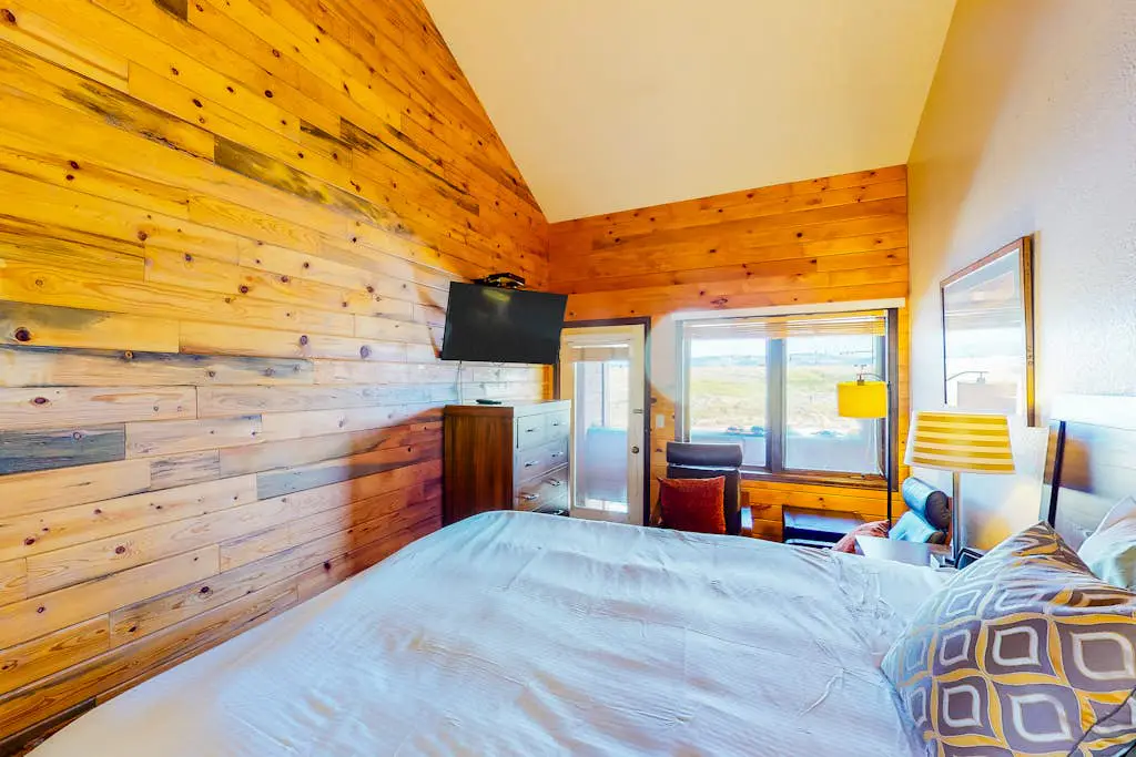 Silver Lodge A & B