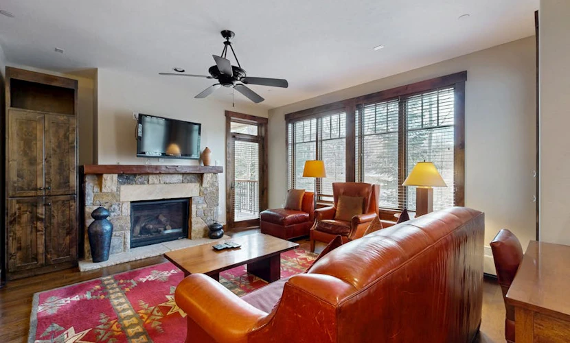 Main Street condo with outdoor pool, hot tubs & gym - walk to Peak 9 lifts