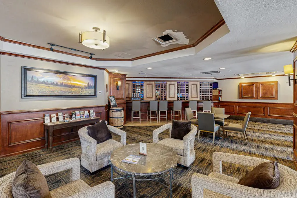 River Mountain Lodge #W220