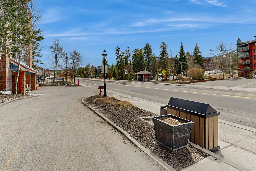River Mountain Lodge #W220