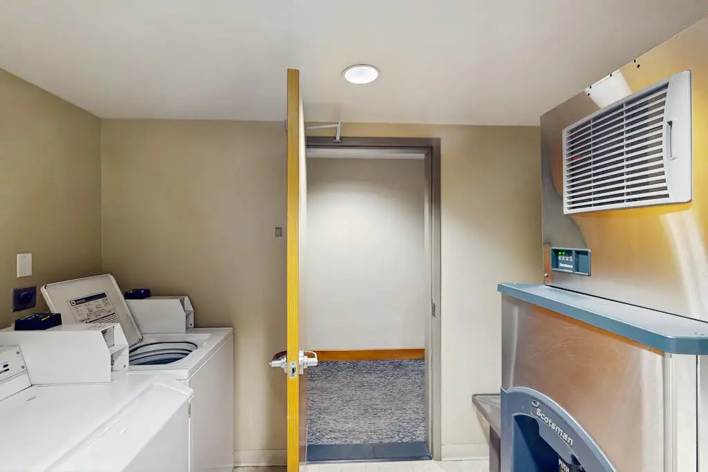 Founders Pointe 4445