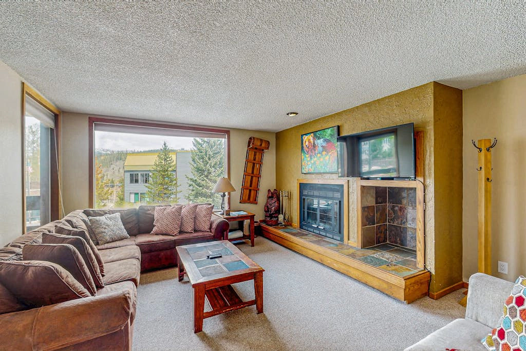 Snowblaze Condominiums C14