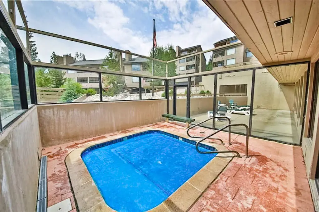 Snowblaze Condominiums C14