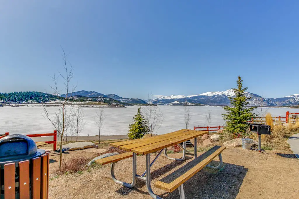 Lakeview Marina Place