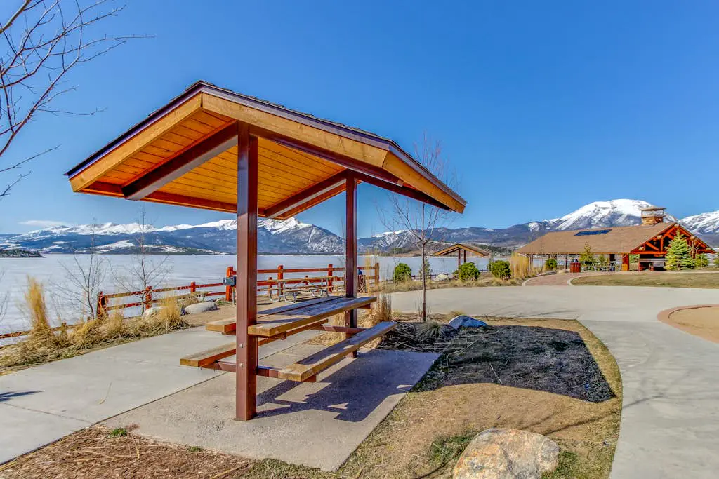 Lakeview Marina Place