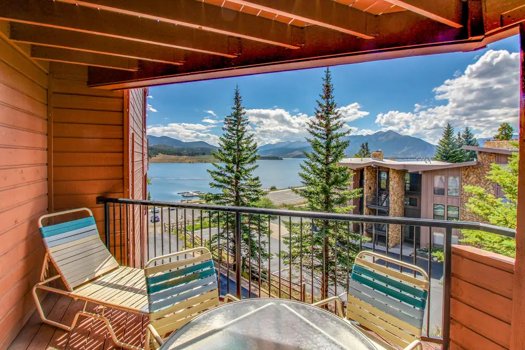 Lakeview Marina Place