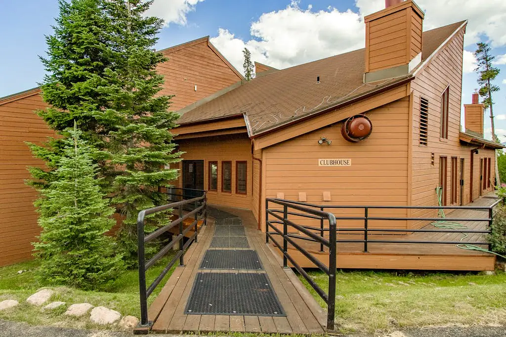 Timber Ridge 504B