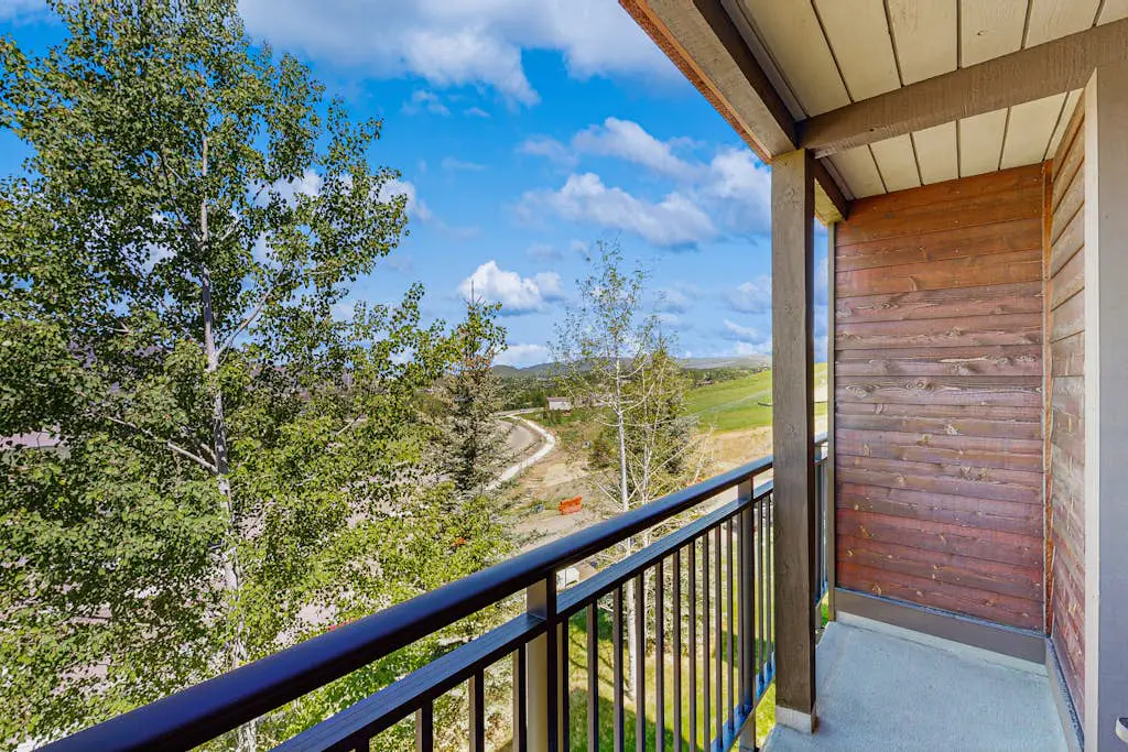 Emerald Views at the West