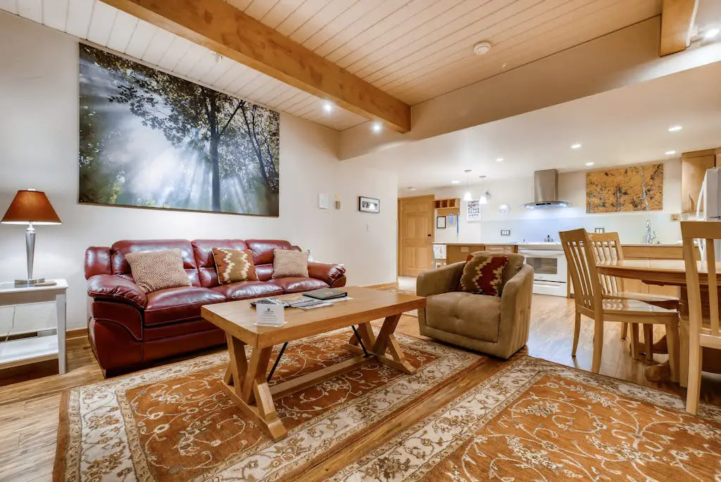 Ptarmigan House 21