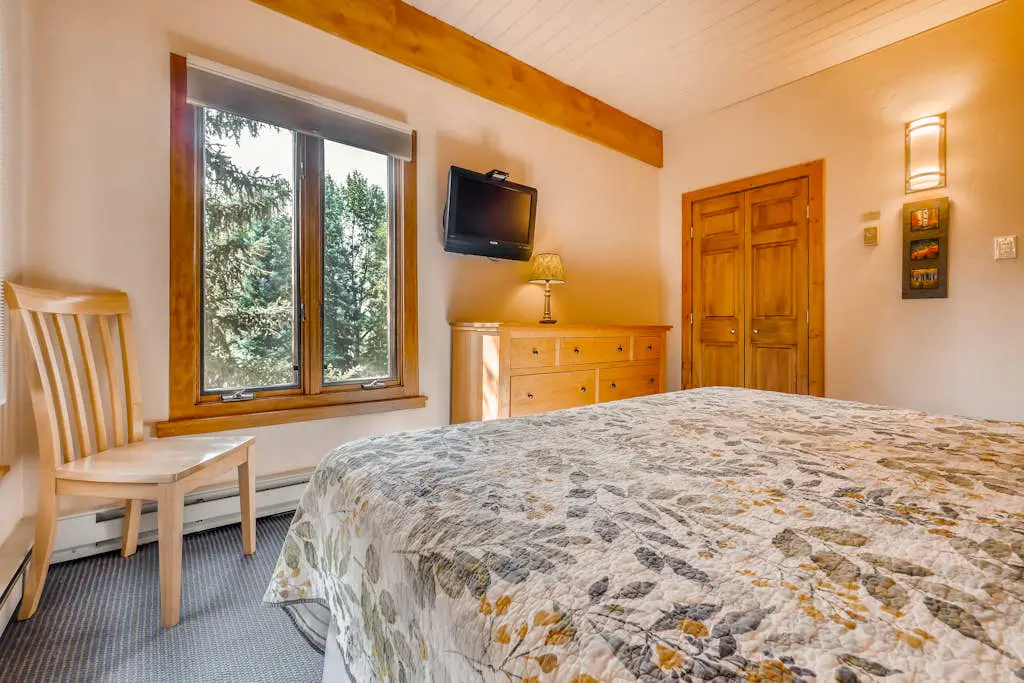 Ptarmigan House 21