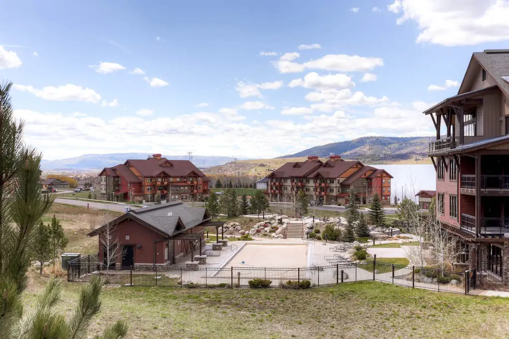 Trailhead Lodge 3119