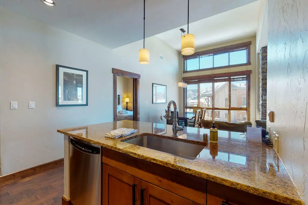 Trailhead Lodge 5114