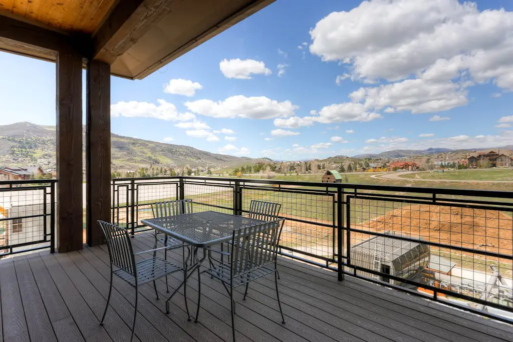 Trailhead Lodge 5114