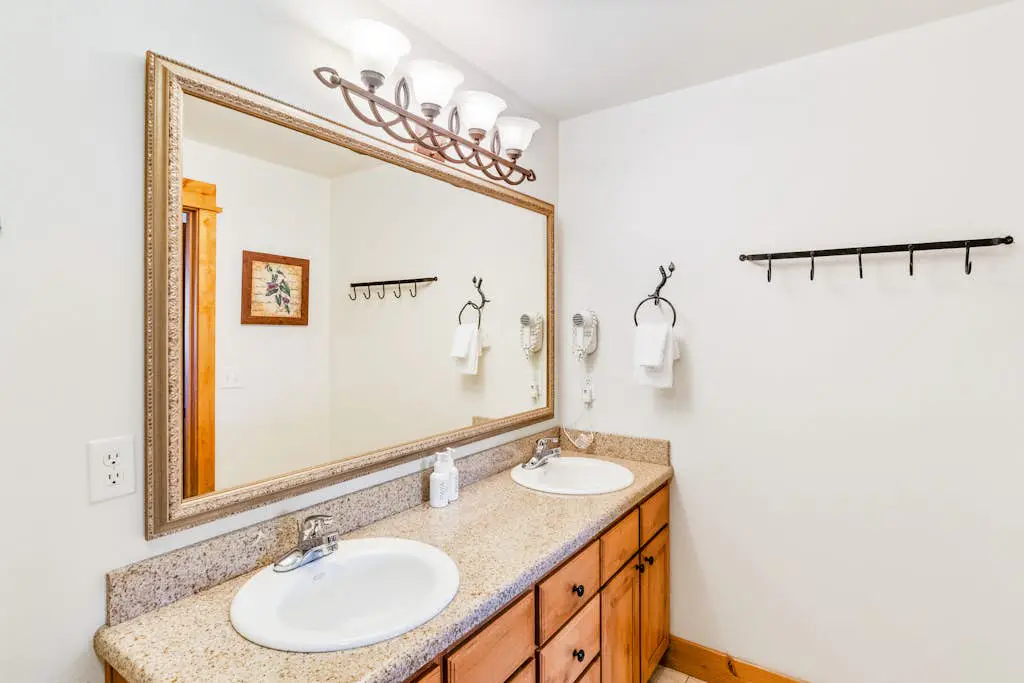 Canyon Creek B202
