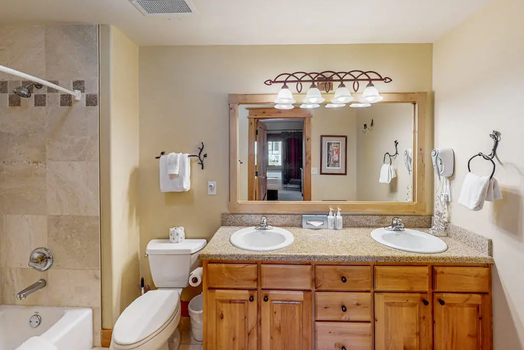 Canyon Creek A304