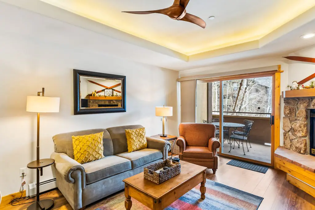 Canyon Creek B206