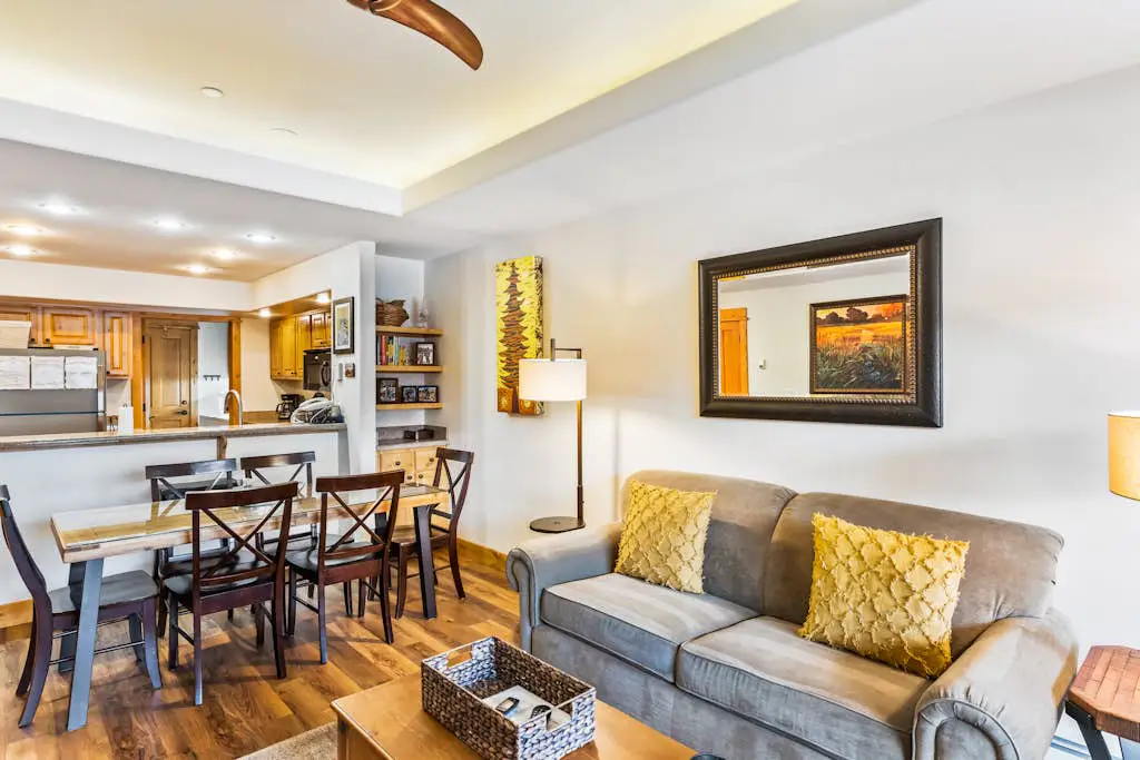 Canyon Creek B206