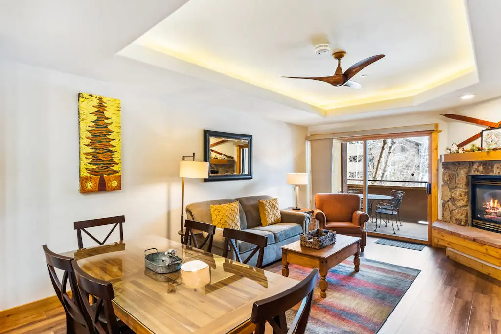 Canyon Creek B206