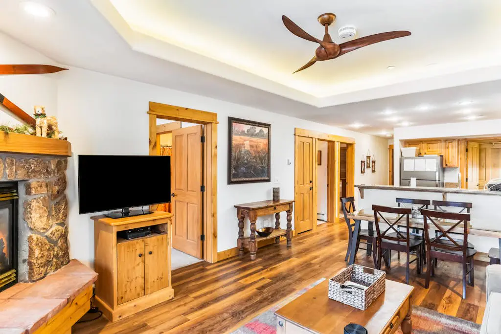 Canyon Creek B206