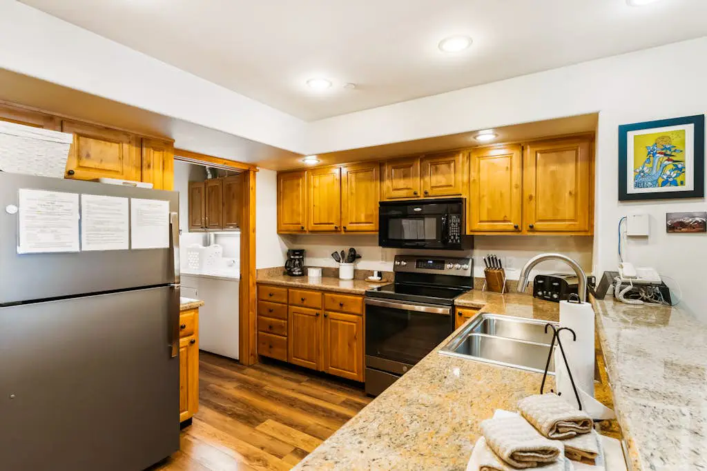 Canyon Creek B206