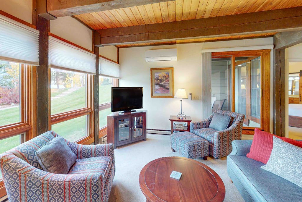 Ground-floor Steamboat condo near ski lifts with pool & hot tub