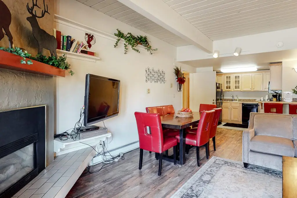 Ptarmigan House 10