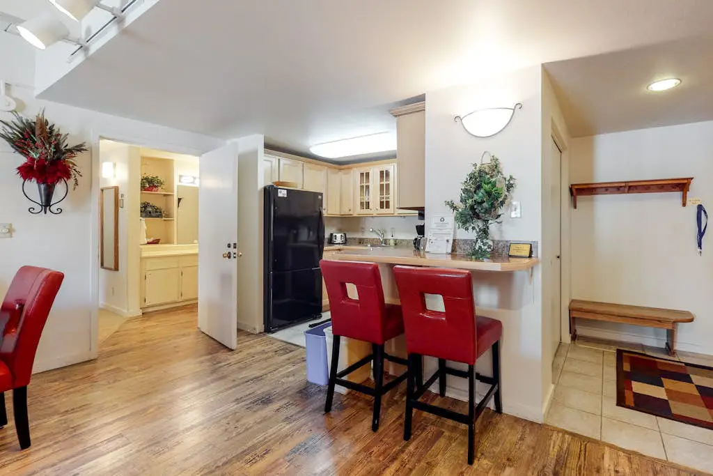 Ptarmigan House 10