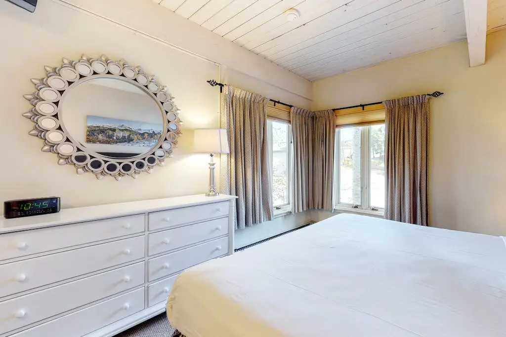 Ptarmigan House 10