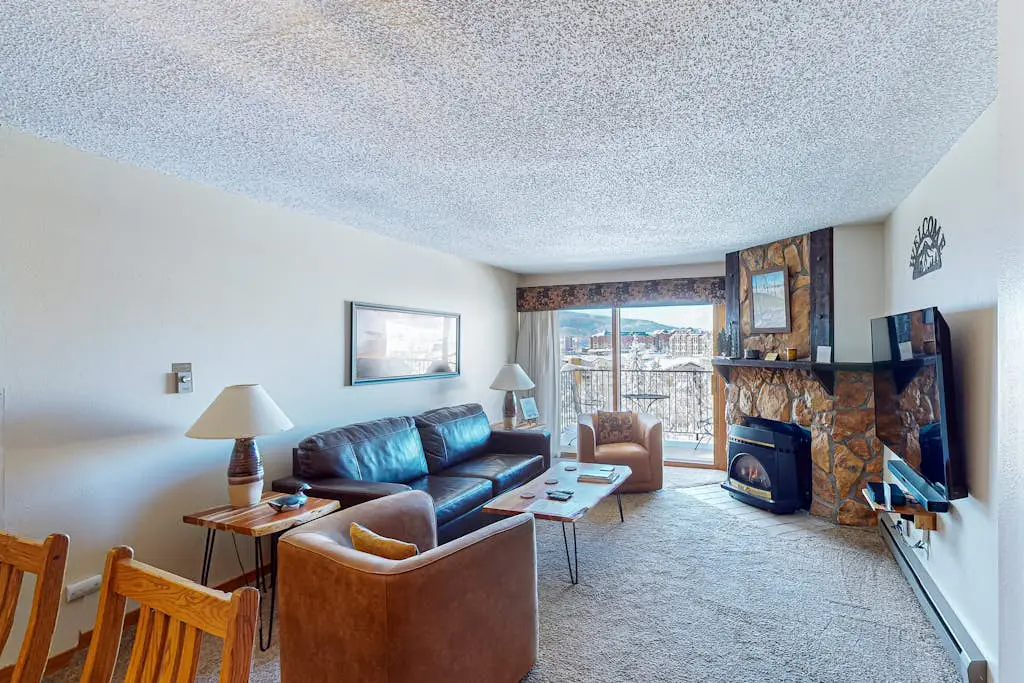 Ski Inn 222
