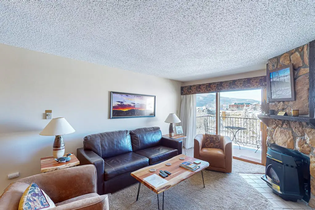 Ski Inn 222