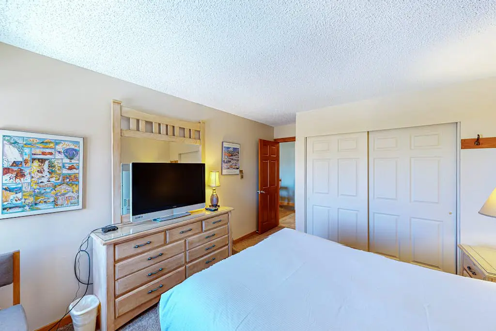 Ski Inn 222