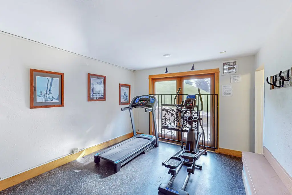 Ski Inn 222