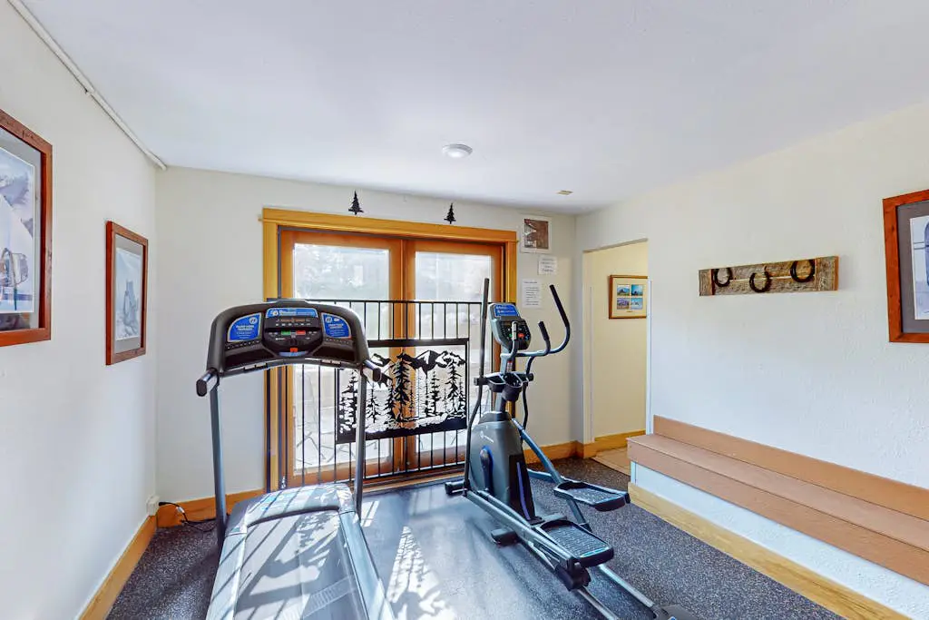 Ski Inn 222