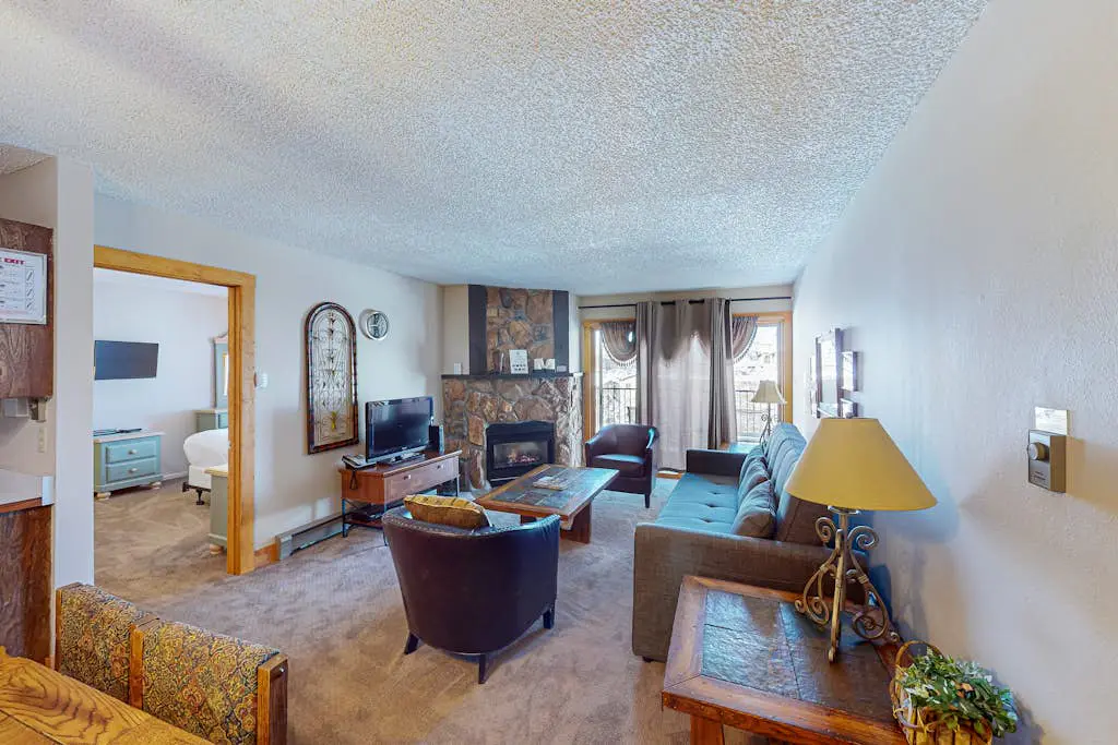 Ski Inn 223