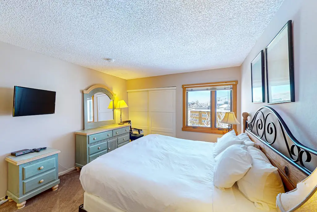 Ski Inn 223