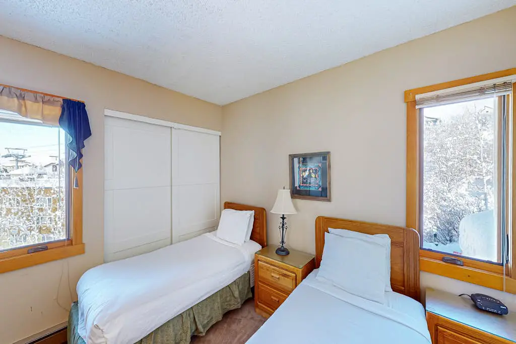 Ski Inn 223